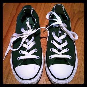 Green converse.